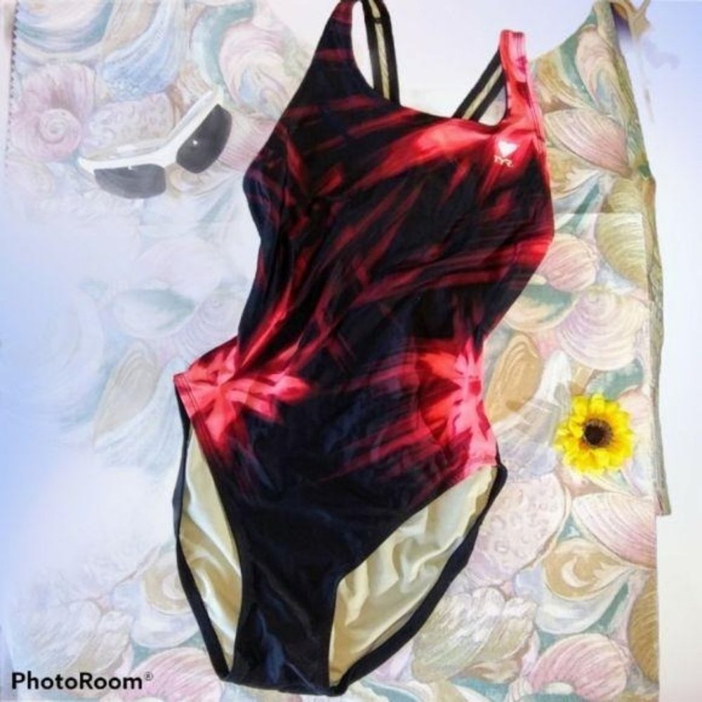TYR Red Floral Maxfit Competition 1pc Swimsuit